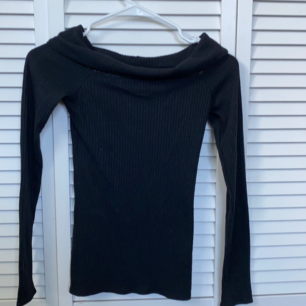 Black shirt